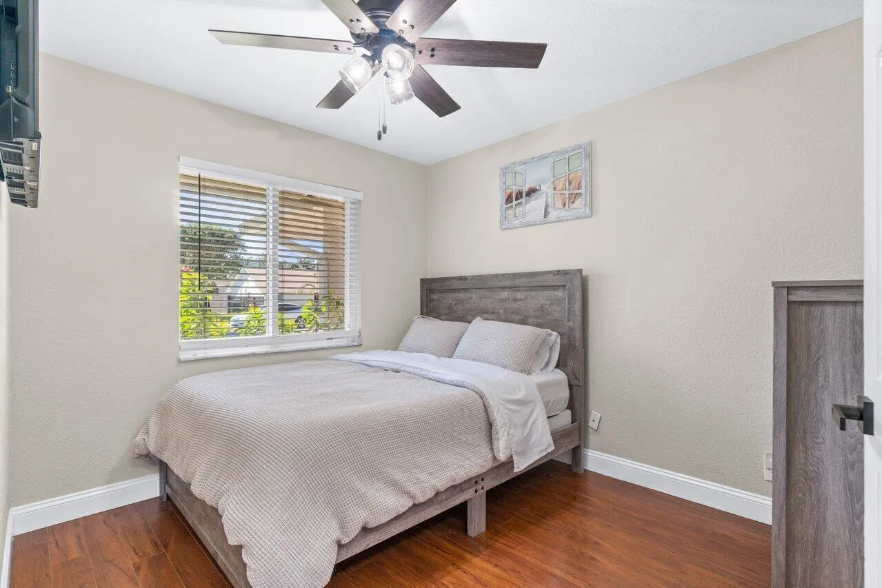 017-1315FulmarDrive-DelrayBeach-FL-33444
