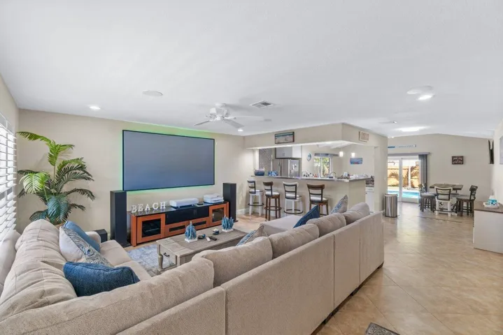005-1315FulmarDrive-DelrayBeach-FL-33444