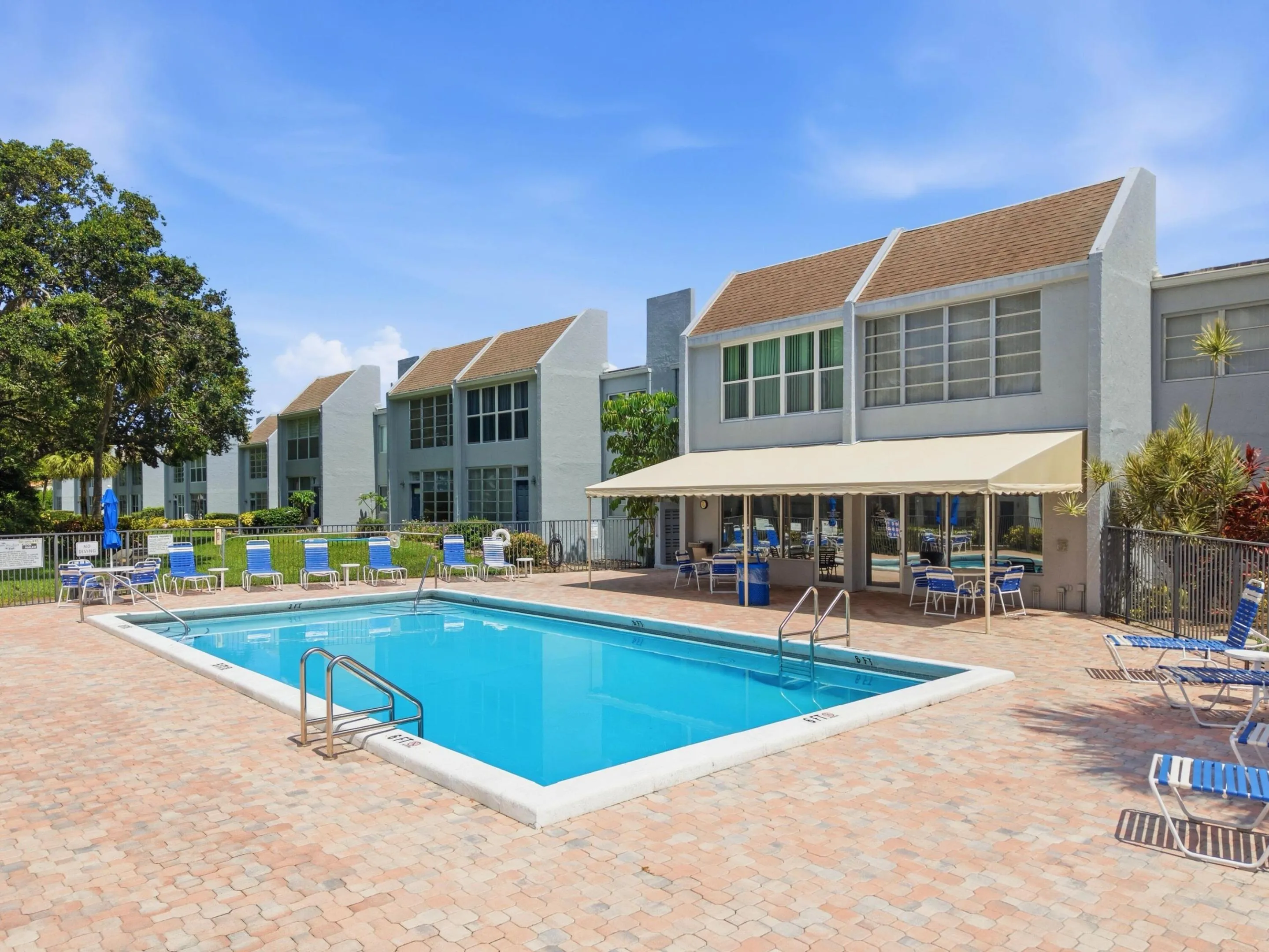 Clubhouse Pool 1