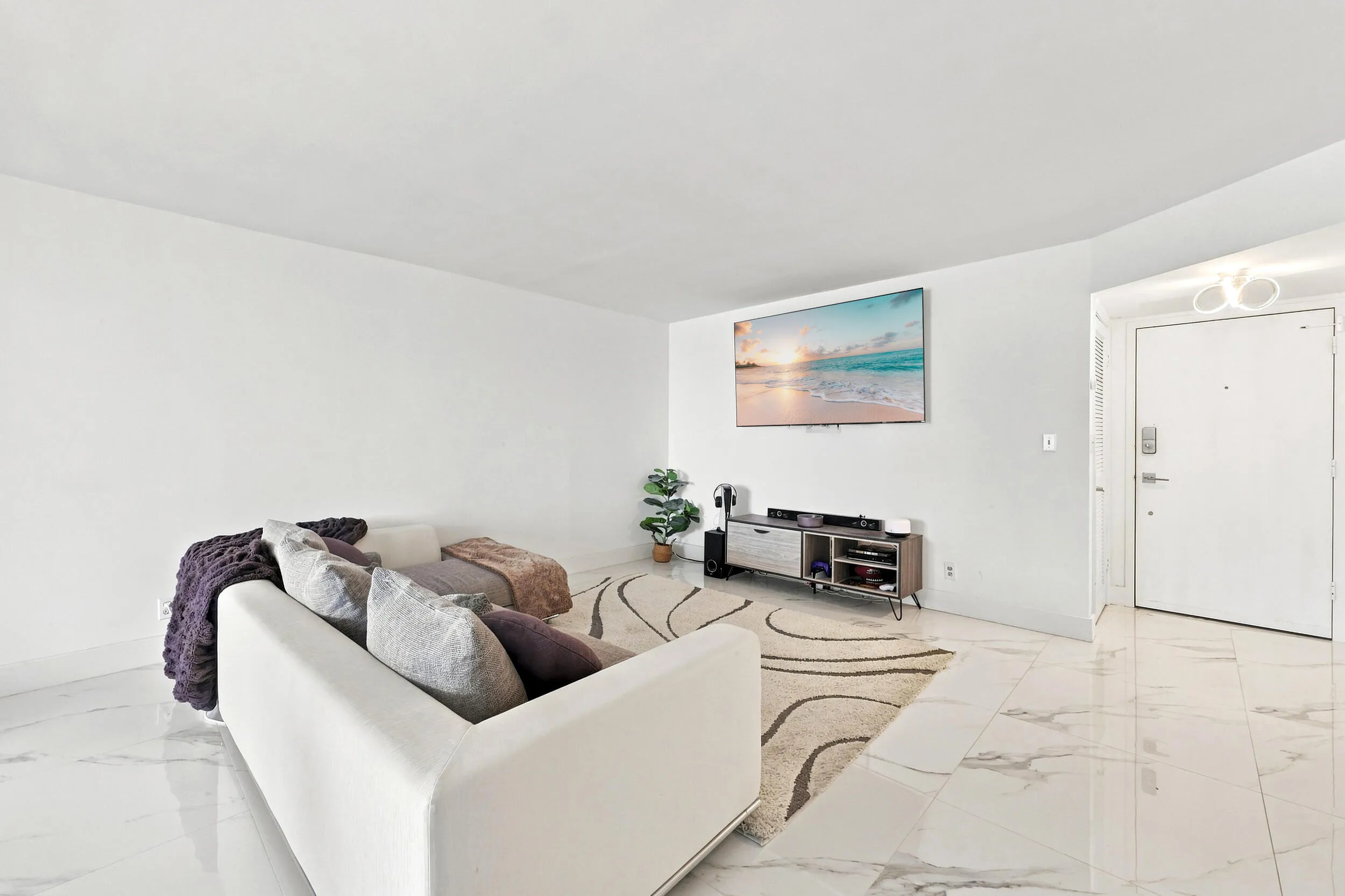 4_1000_s_ocean_blvd_pompano_beach_fl_330