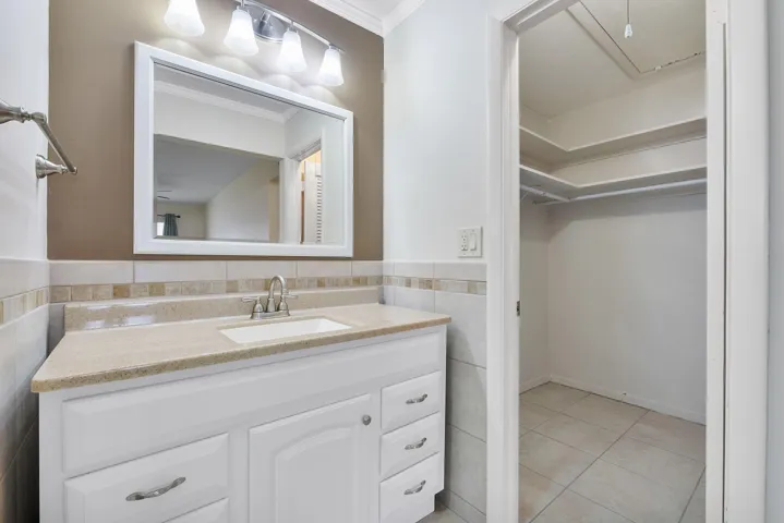 212 W High Point Terr unit A_022