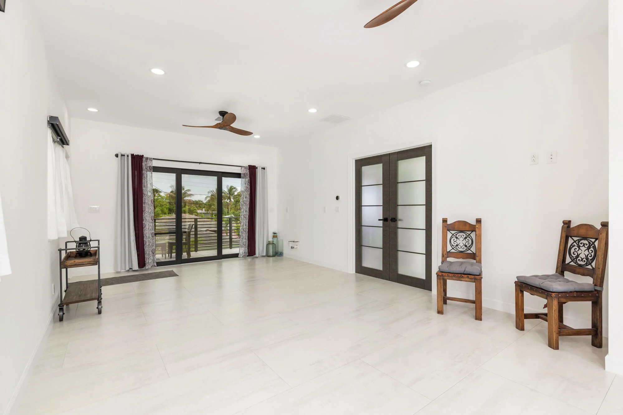 Upstairs Primary Bedroom