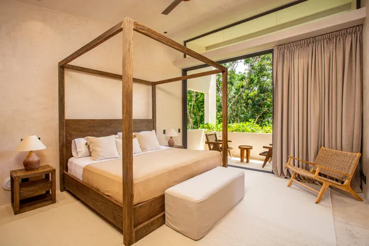 VILLA SOL Master Bedroom