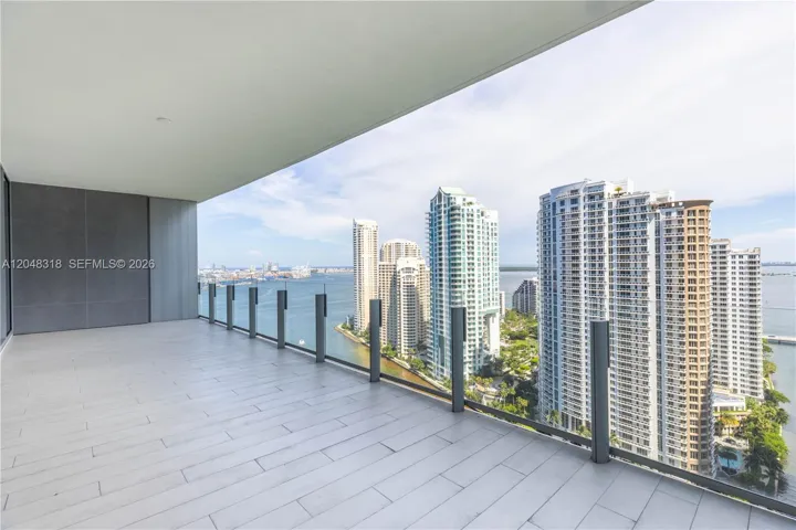 Expansive Balcony - Stunning Biscayne Bay, Miami River and Ctiy Views