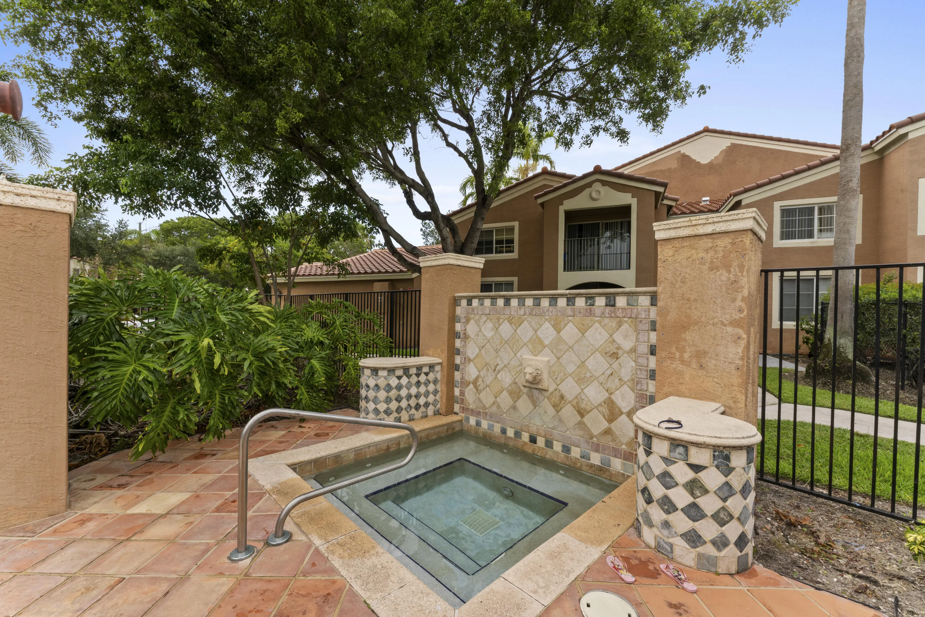 4812 N State Road 7 #205-30