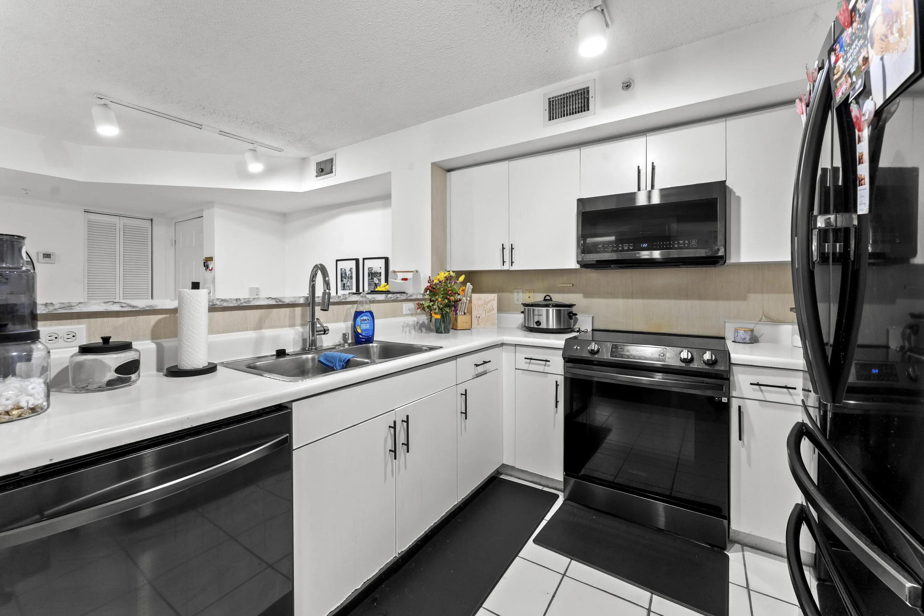 4812 N State Road 7 #205-16