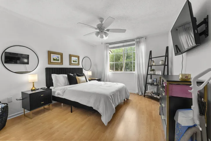 4812 N State Road 7 #205-18