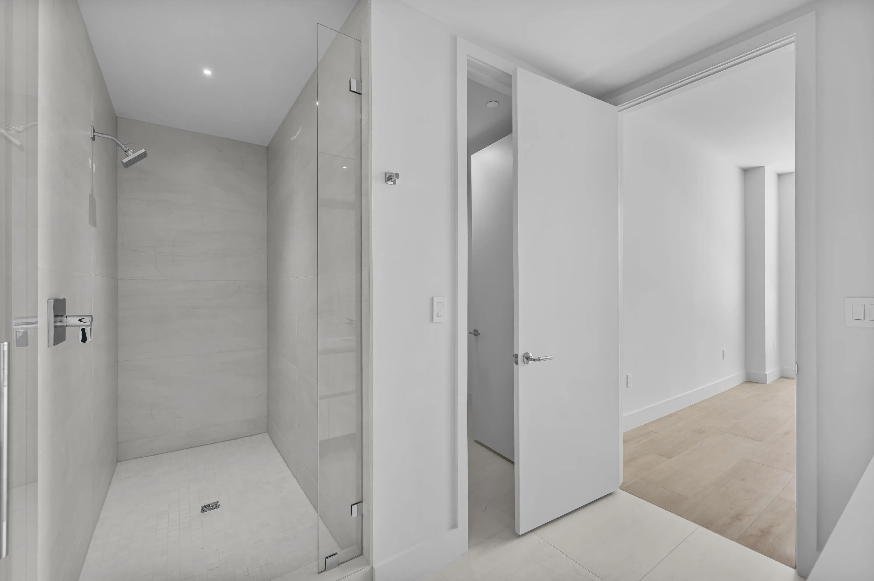 Ensuite Bath #2