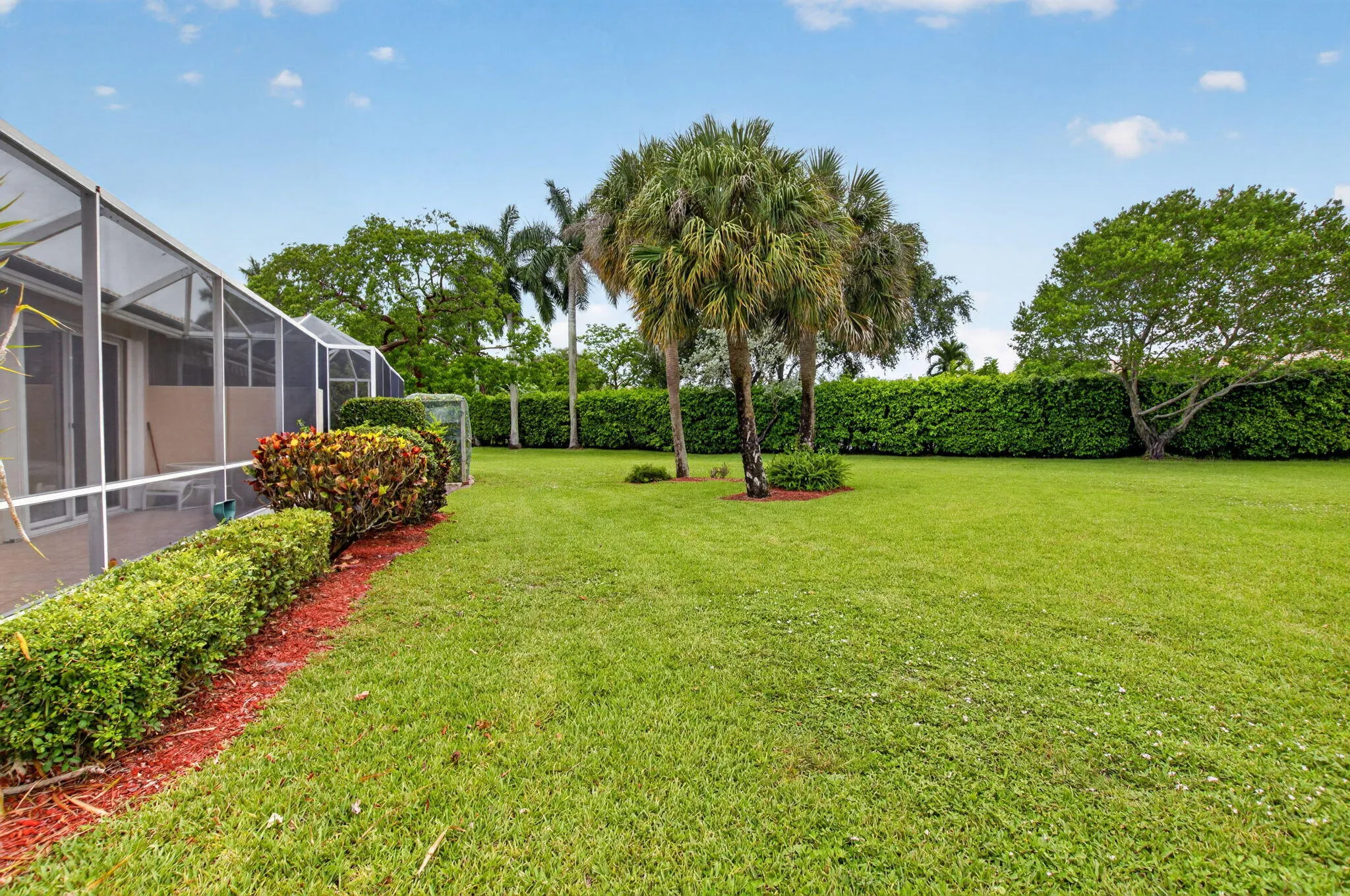 very large green space. Quiet and not facing any other neighbors!