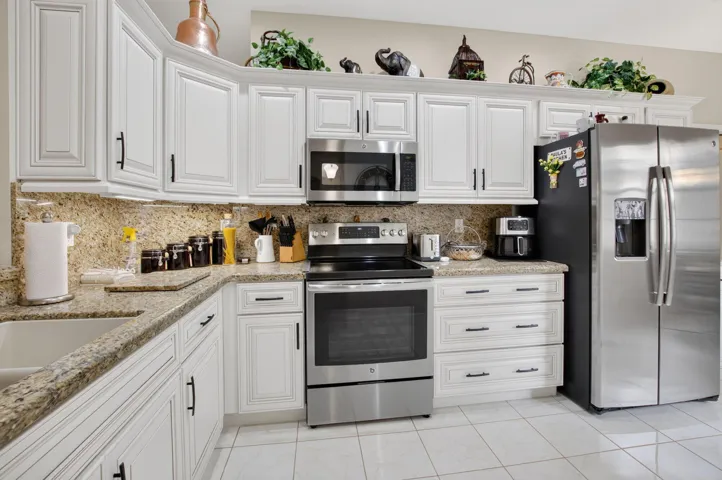 view of kitchen entry