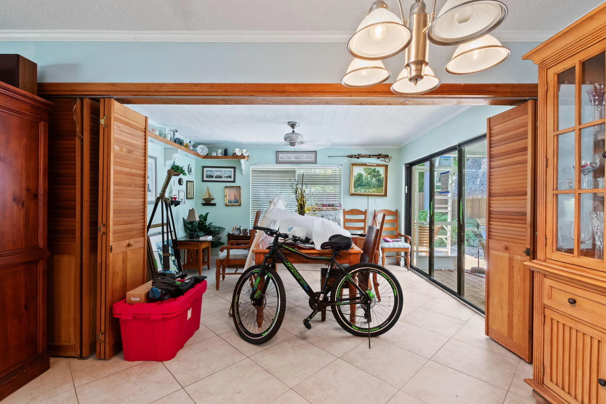 7-web-or-mls-349-sw-14th-ct