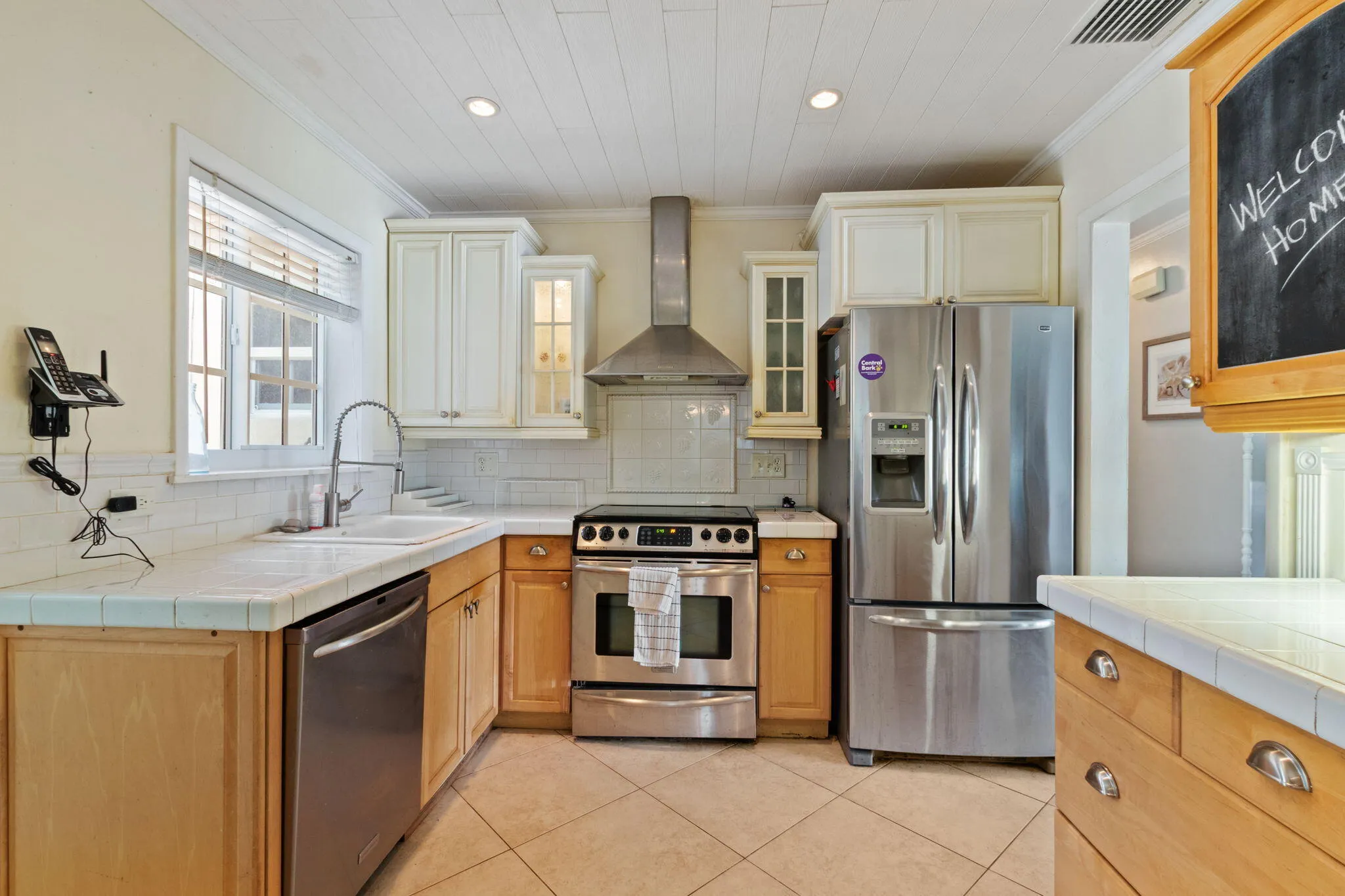 10-web-or-mls-349-sw-14th-ct