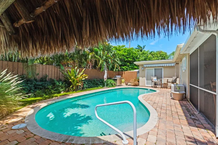 20-web-or-mls-349-sw-14th-ct