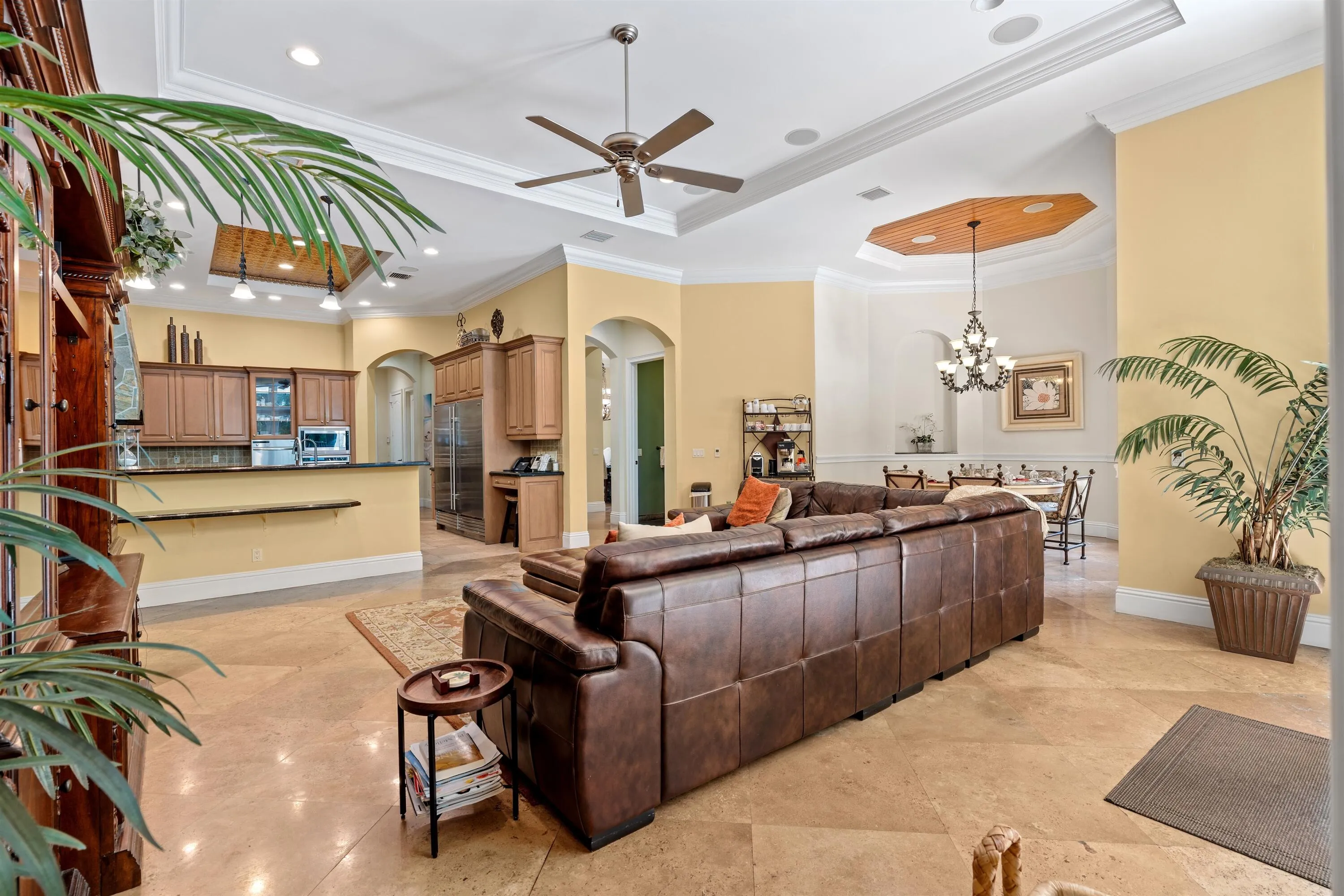 FAMILY_ROOM_TO_KITCHEN_ANGLE