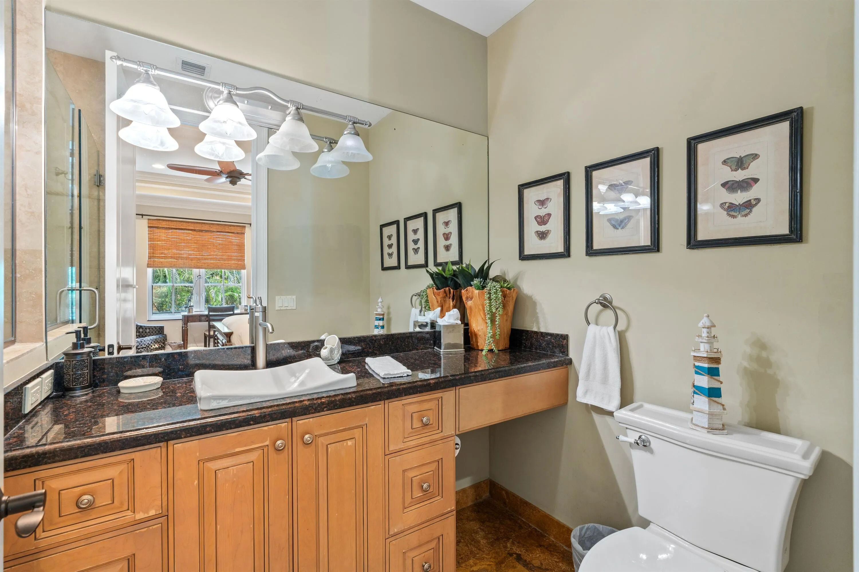 BATHROOM_2_ANGLE