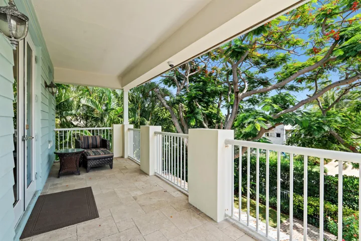 BALCONY_LEFT