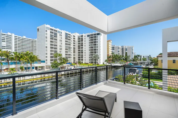 050-1670EastTerraMarDrive-PompanoBeach-F