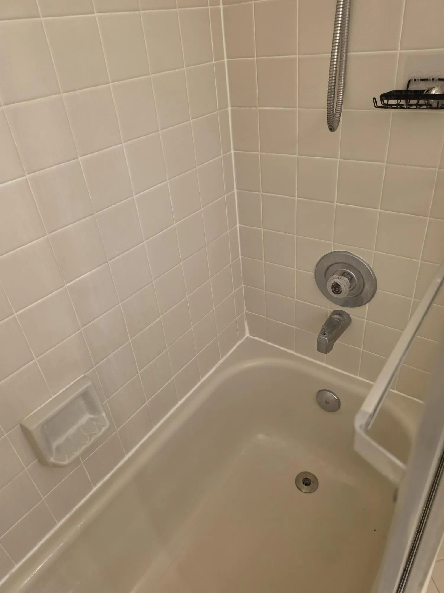 6584 VIA REGINA - UPDATE GUEST BATH PHOT