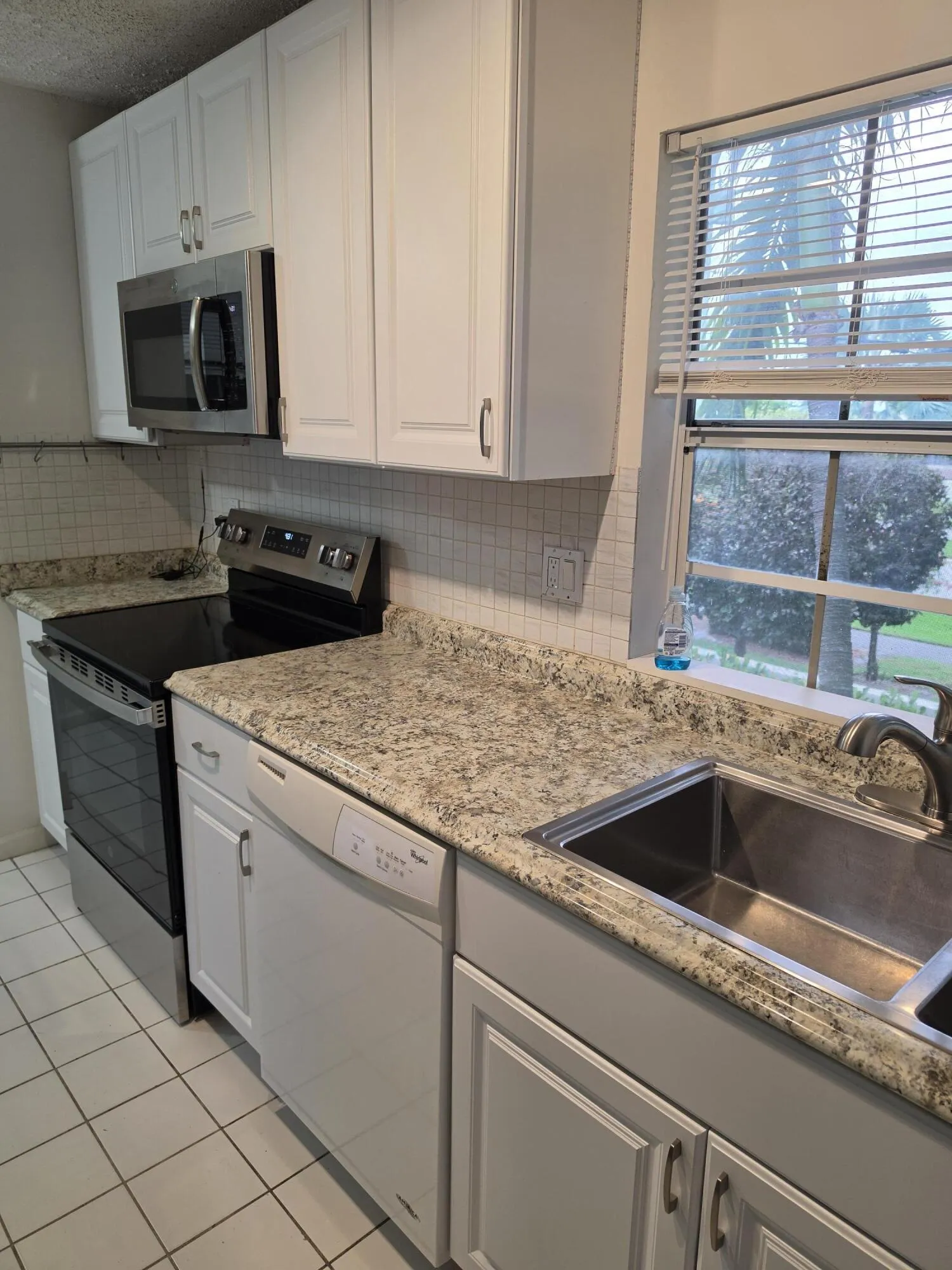 6584 VIA REGINA - UPDATED KITCHEN PHOTO