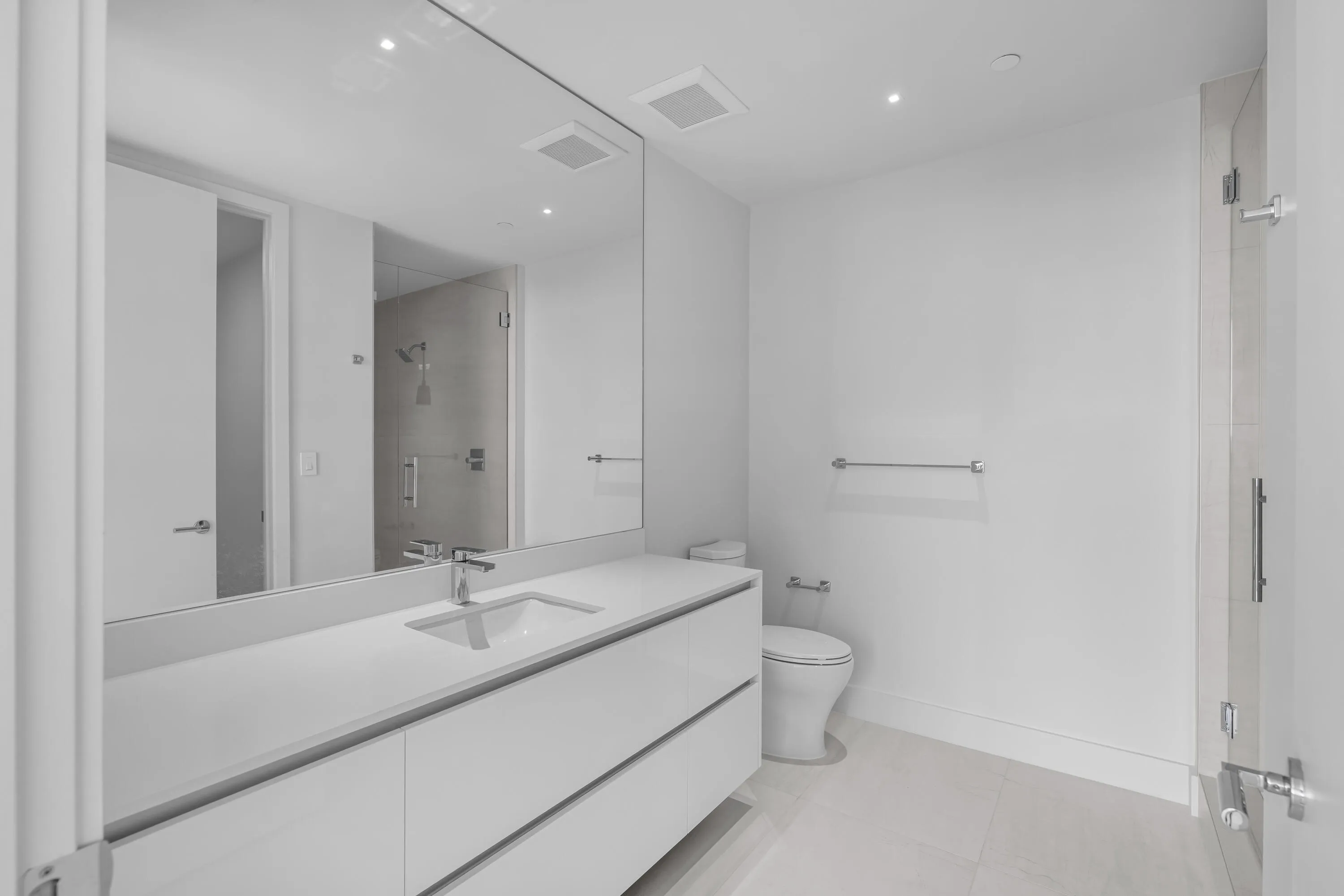 Ensuite Bathroom #2