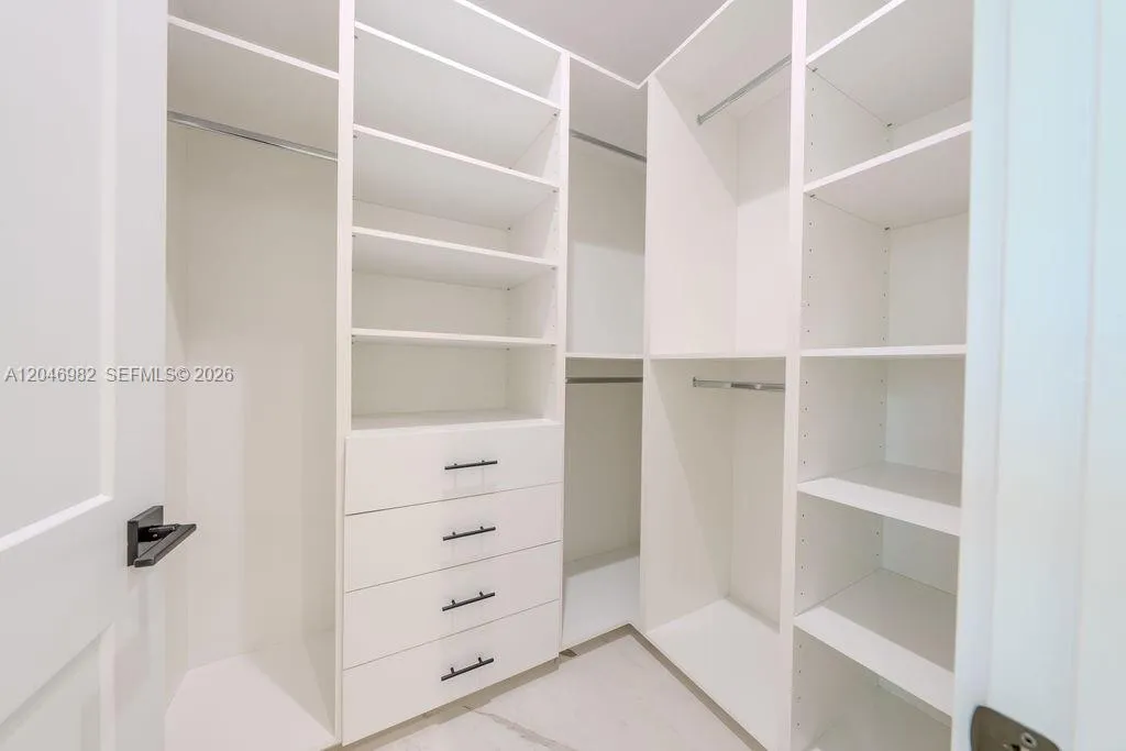 Property photo 92