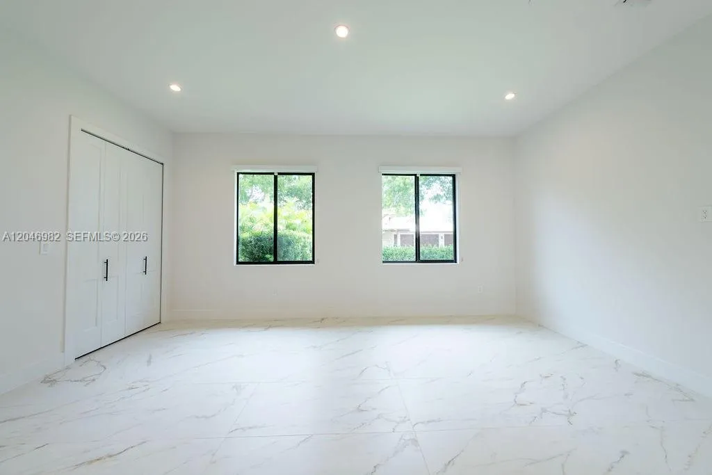 Property photo 89