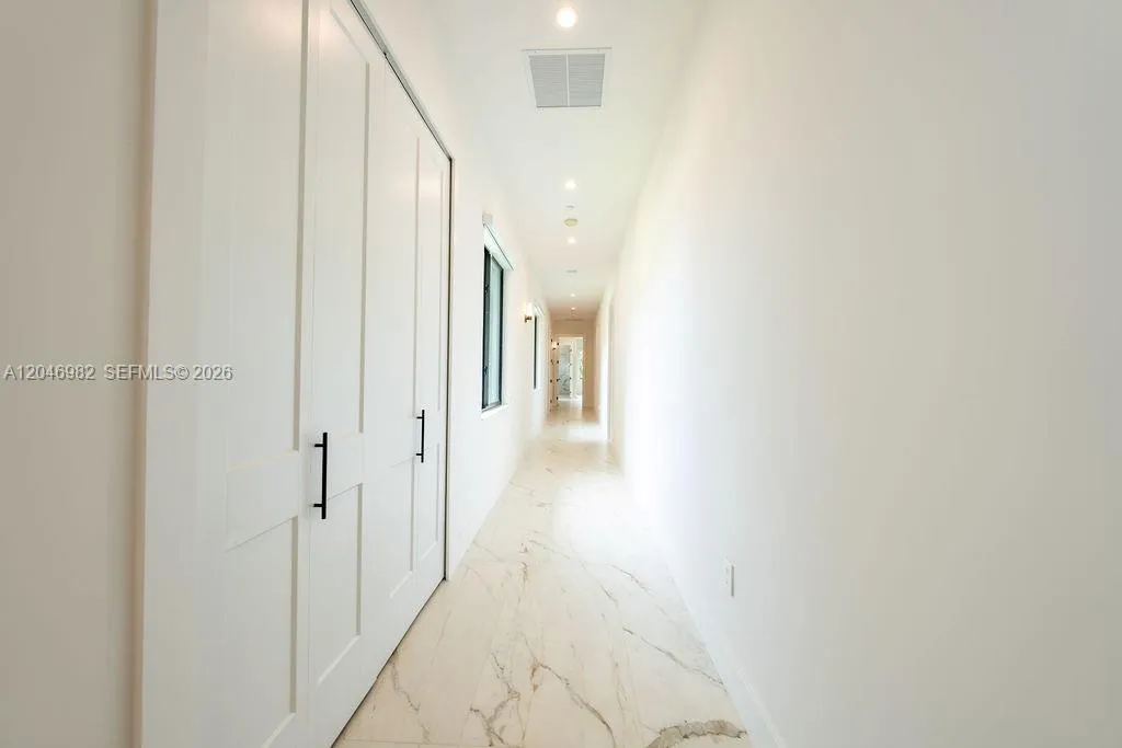 Property photo 118