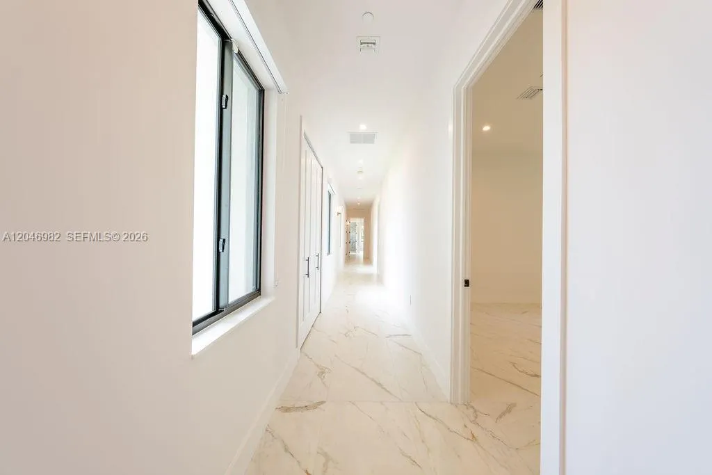 Property photo 107