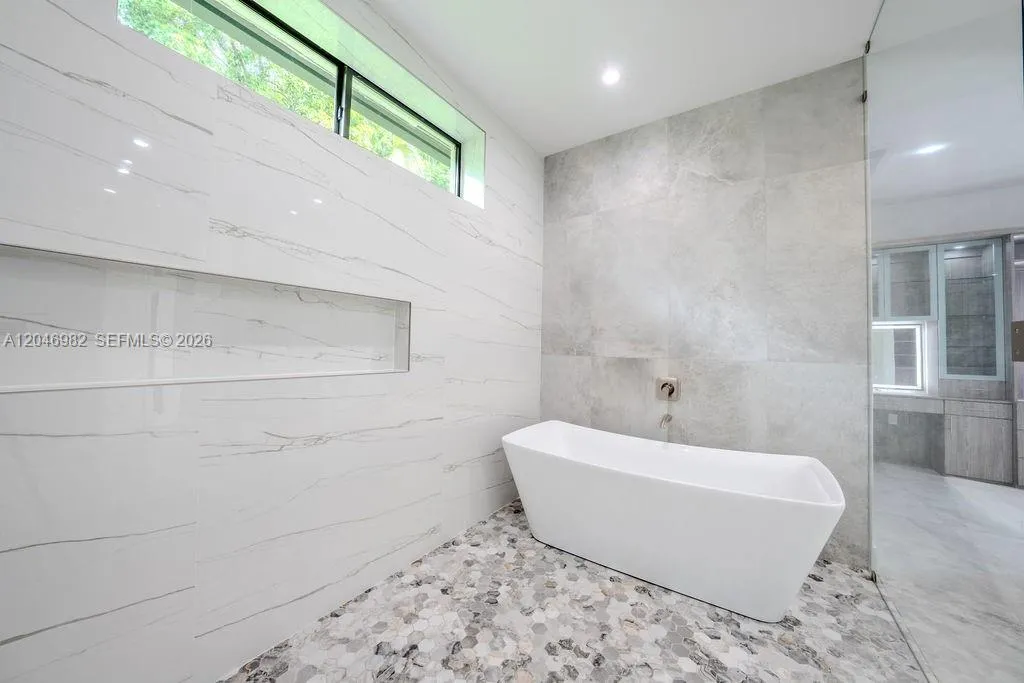 Property photo 71