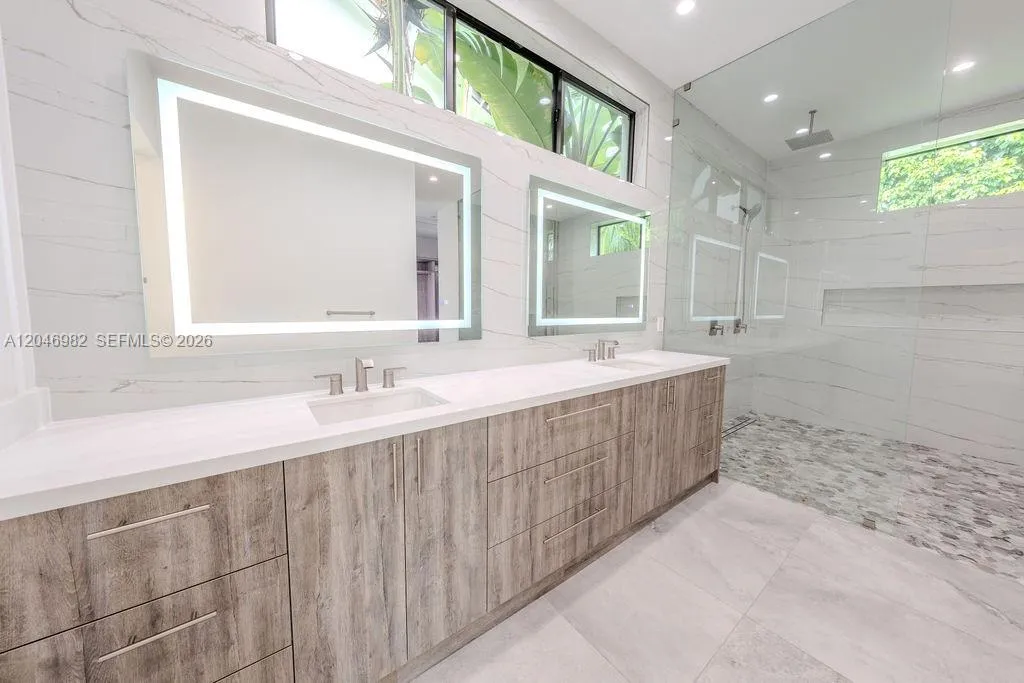 Property photo 97
