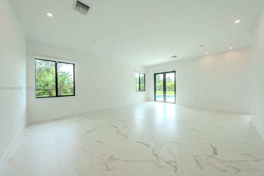 Property photo 58
