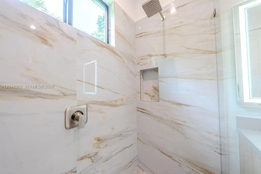 Property photo 112