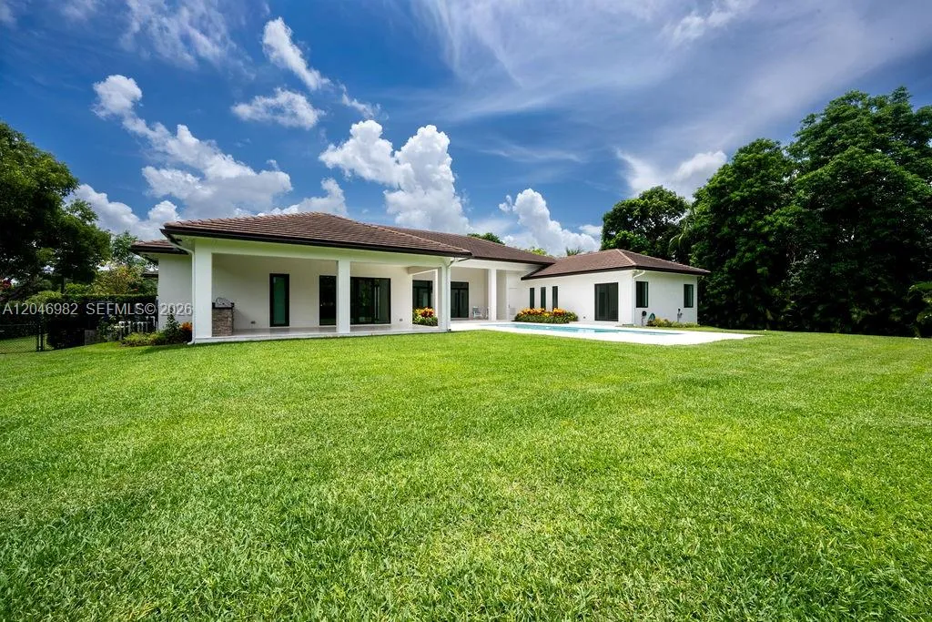 Property photo 141