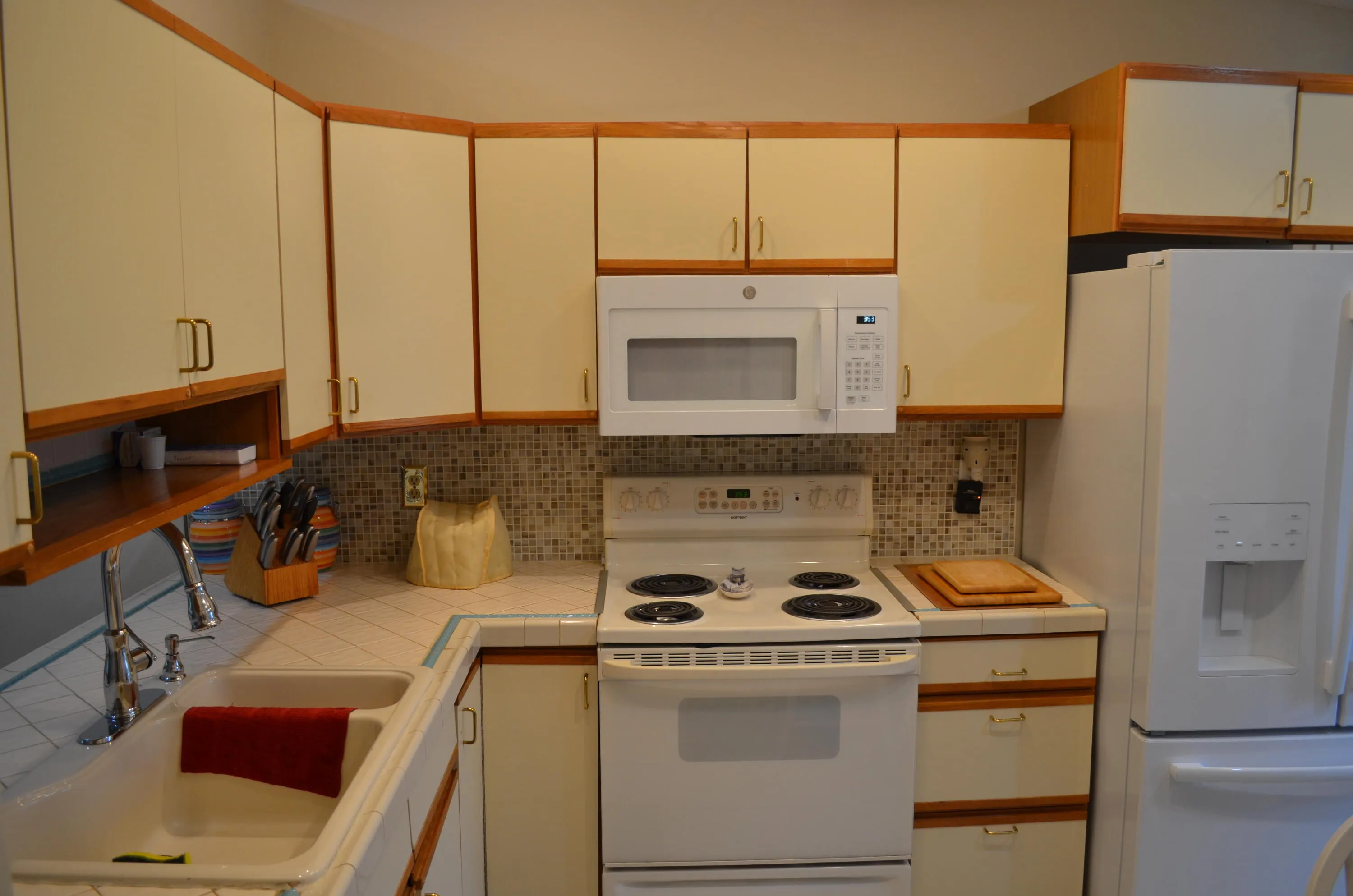 All Newer White Appliances