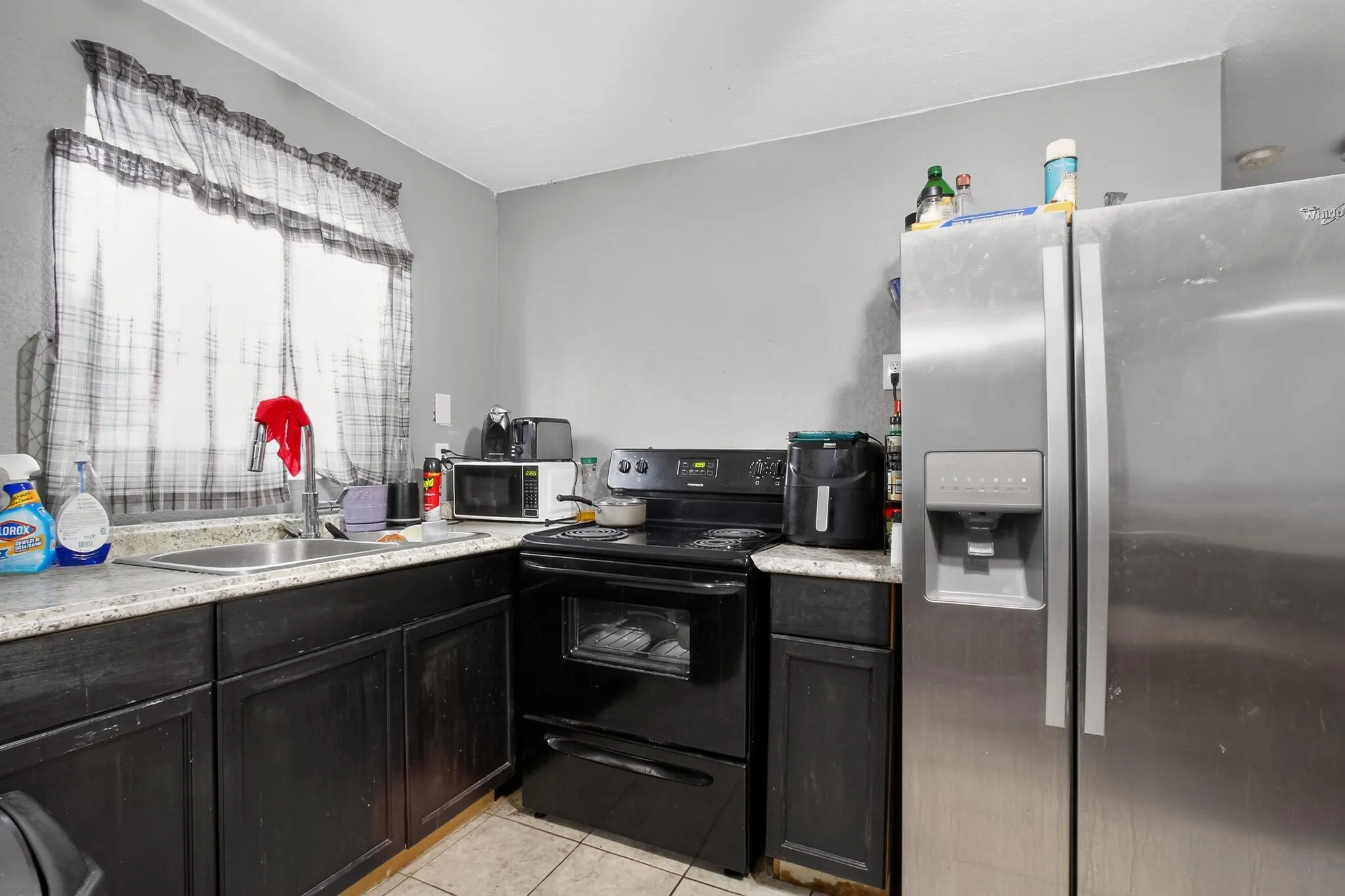 18_608_NW_15th_Ave-Kitchen-1316