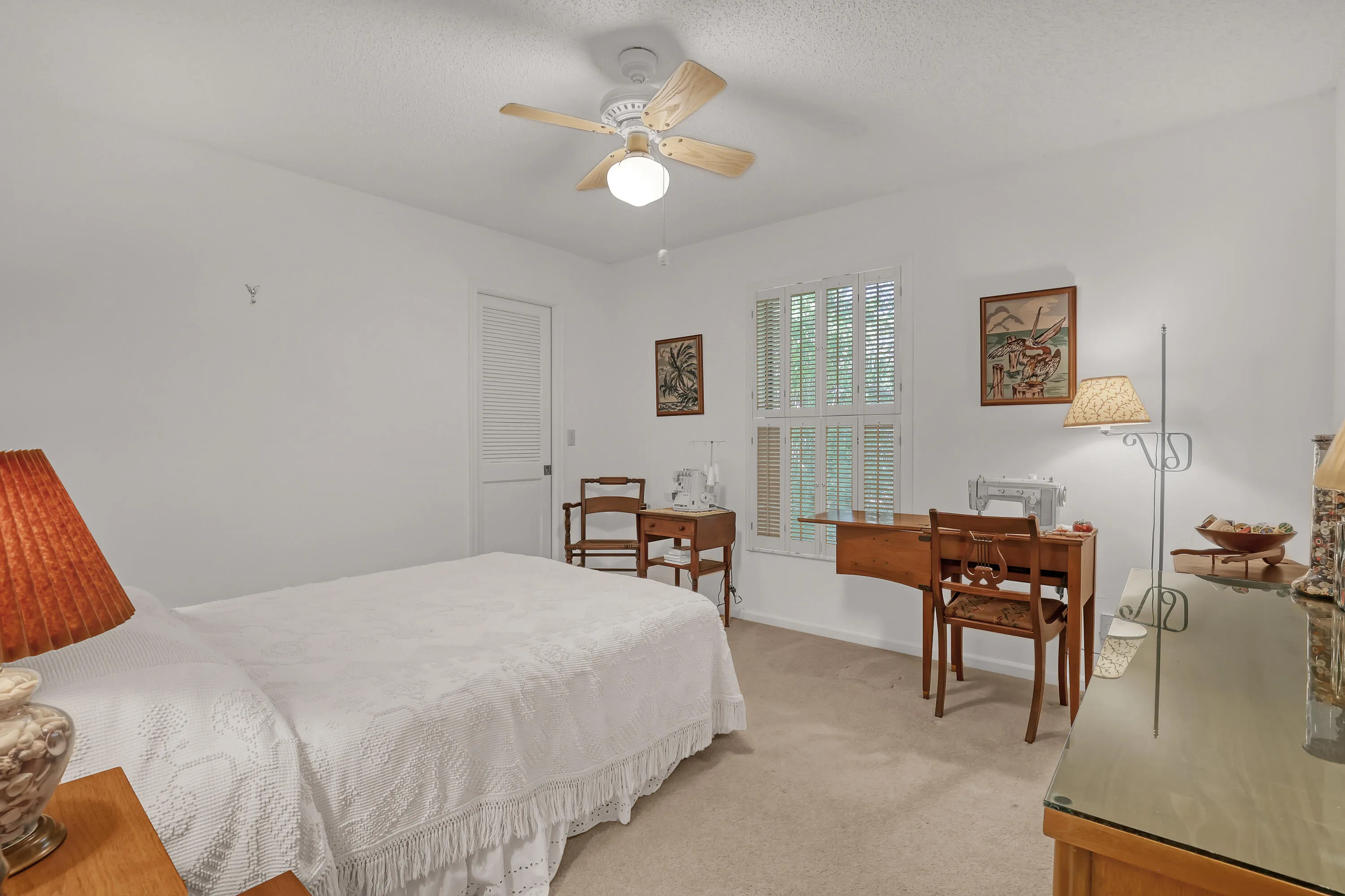 Guest bedroom, office, or hobby space — it flexes with your life.