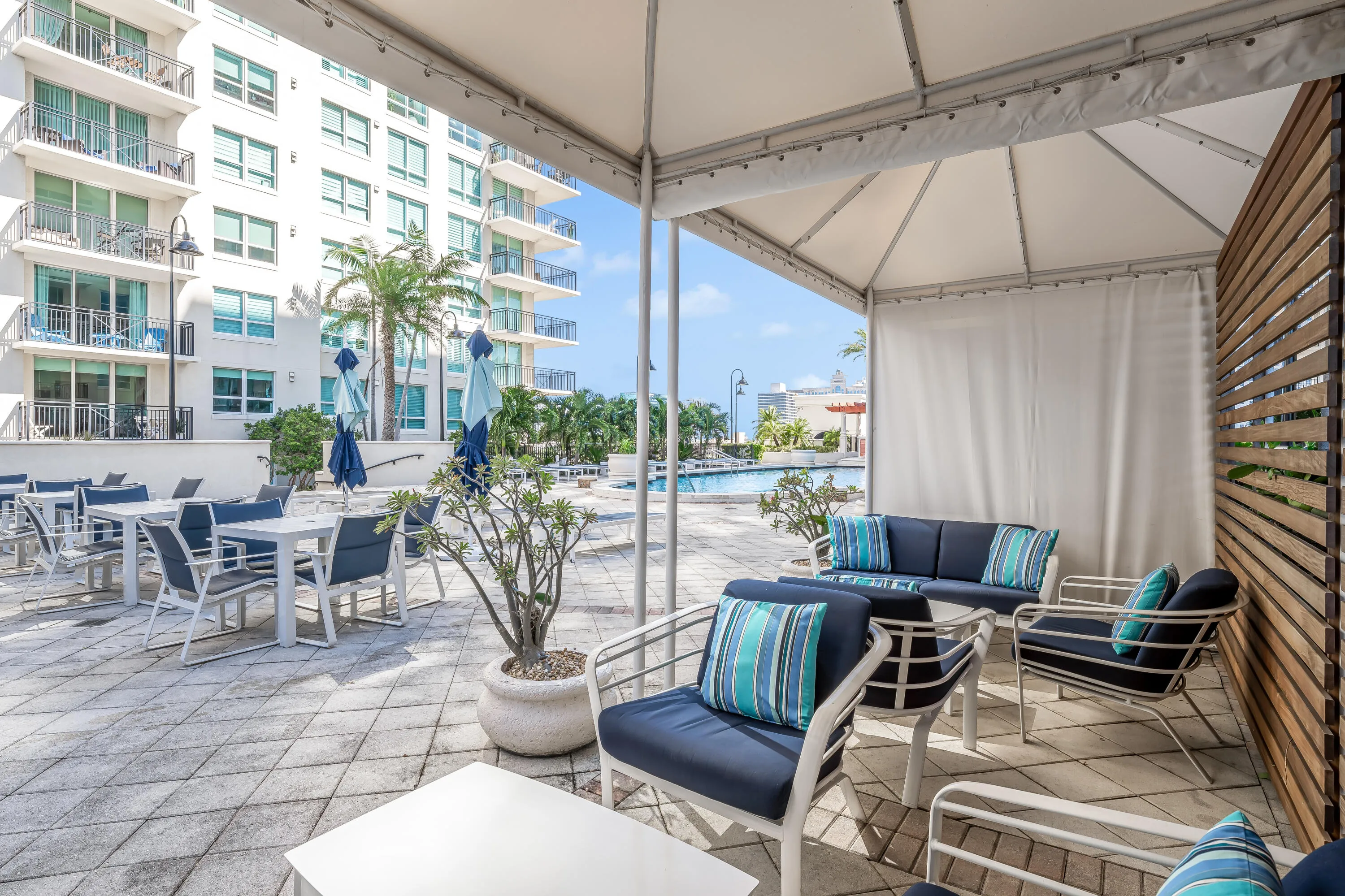 Pool Cabanas & Seating Areas