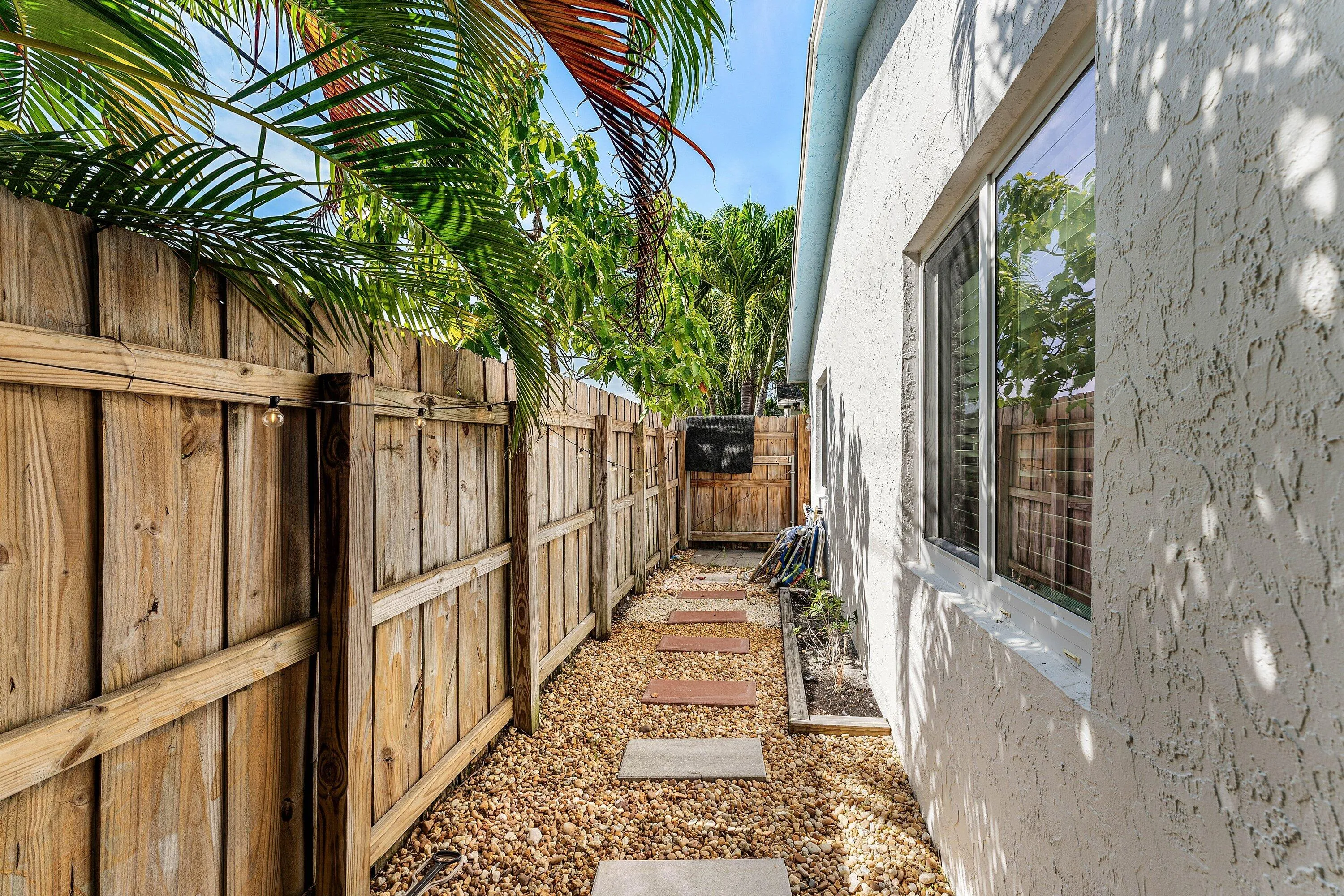 015-342Northeast7thAvenue-DelrayBeach-FL