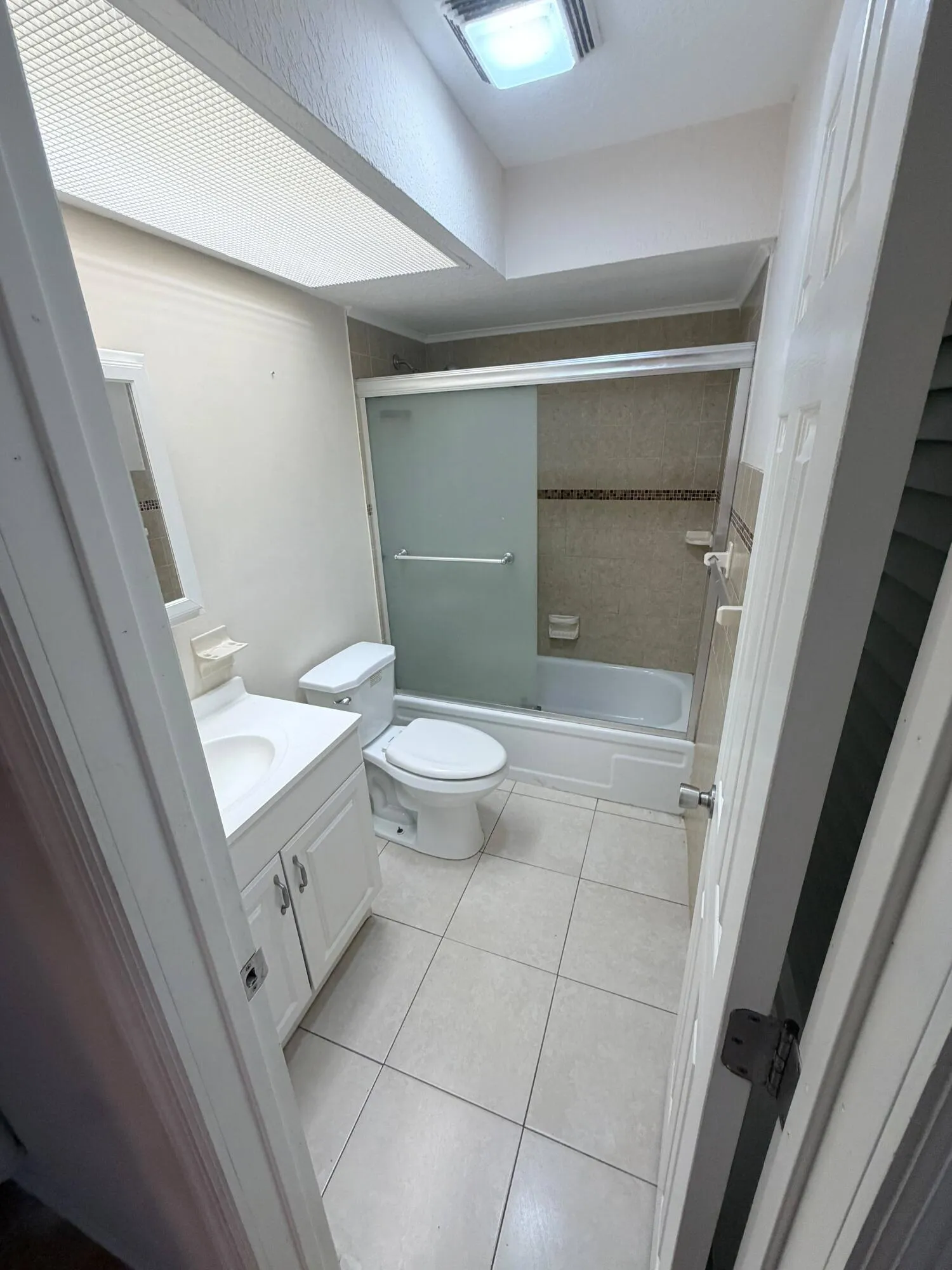 2nd bathroom
