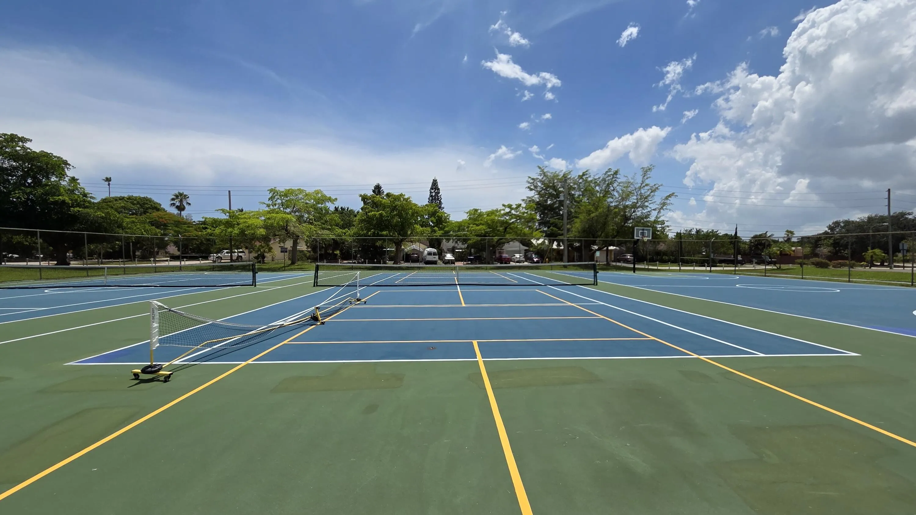 tennis/pickleball court