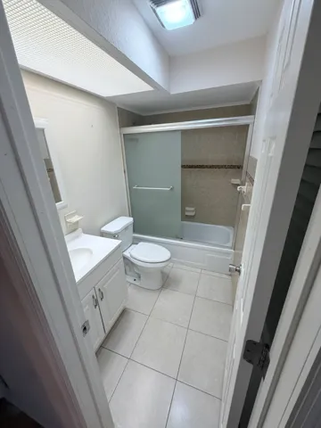 2nd bathroom