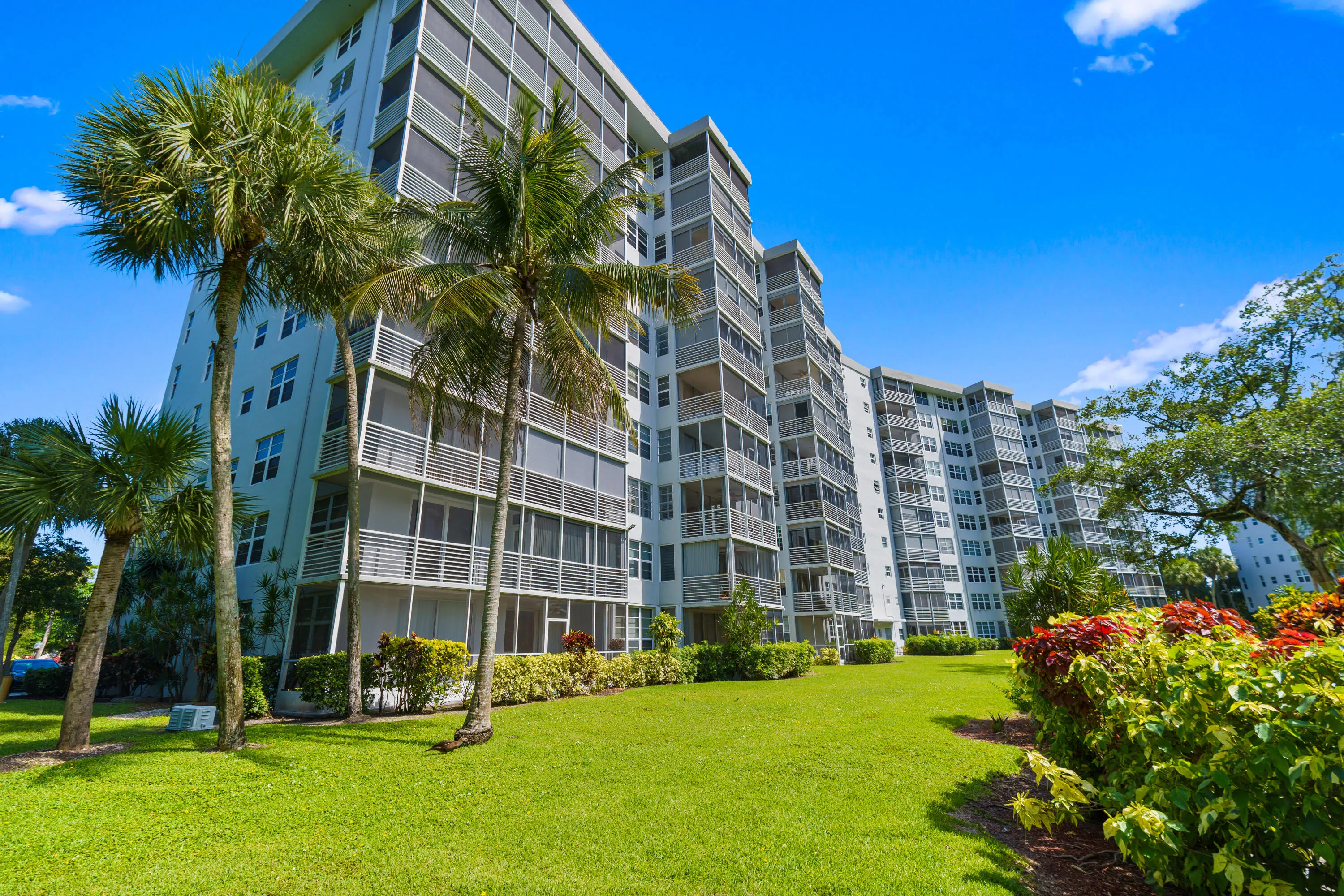 Whether you enjoy morning walks, relaxing by the pool, or taking in the lush golf course scenery from your screened patio, you'll appreciate the resort-like environment that makes this community so special.