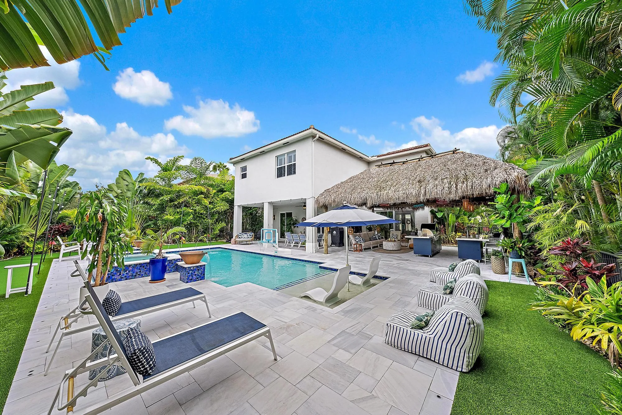 Pool & Deck