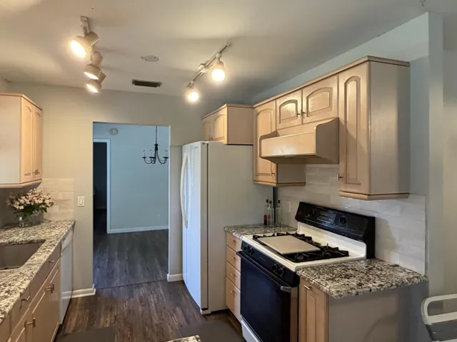 07 - Kitchen Range (P19)