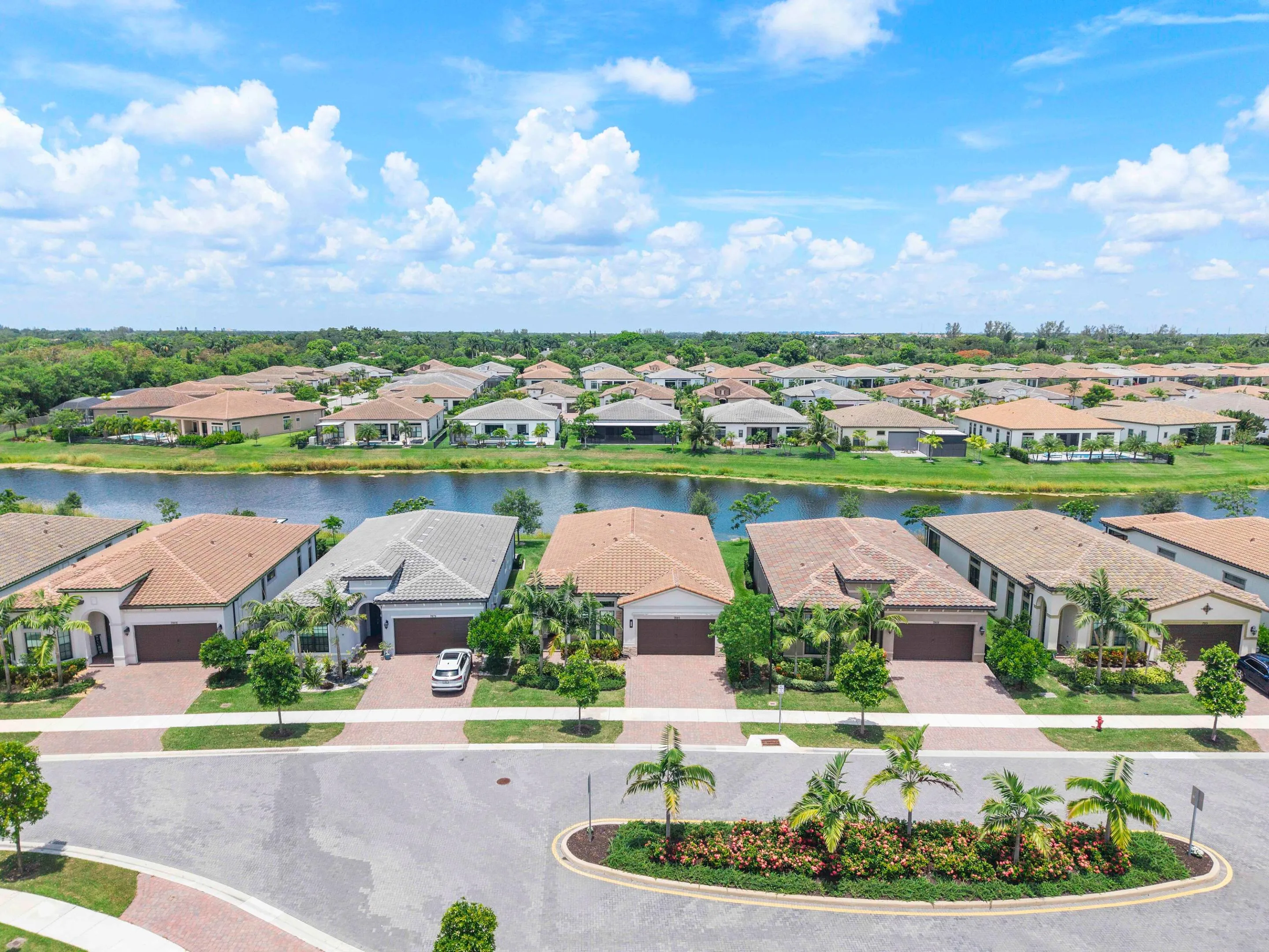 7885 Ironwood Way_004