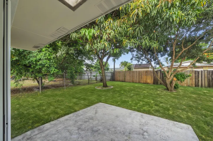 Fenced Backyard & Deck Off Florida Room (virtually enhanced lawn)