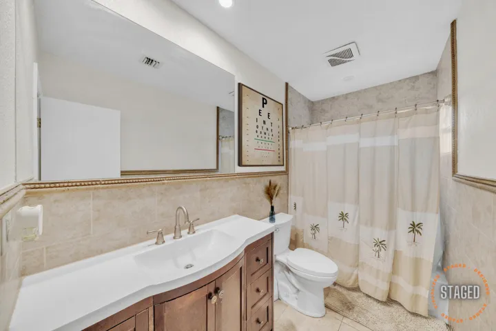 Large Bathroom with, tub and shower combination
