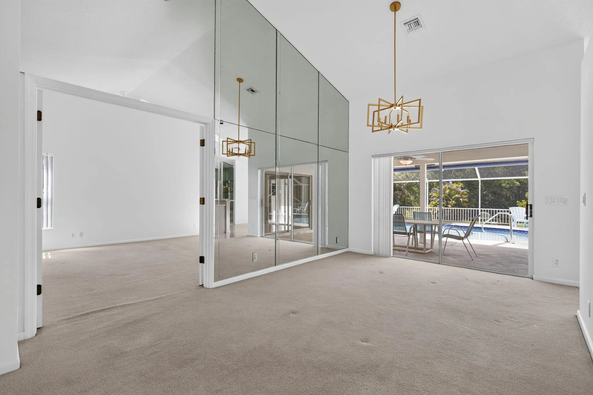 Formal Dining