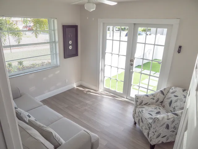 Den2