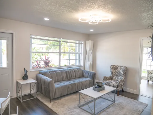 Living Room-1-4